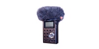 055384_tascam_dr_100_mini_windjammer_in_use