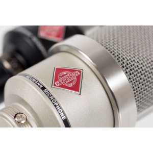 x1_tlm-102-macro-01_neumann-studio-microphone_g